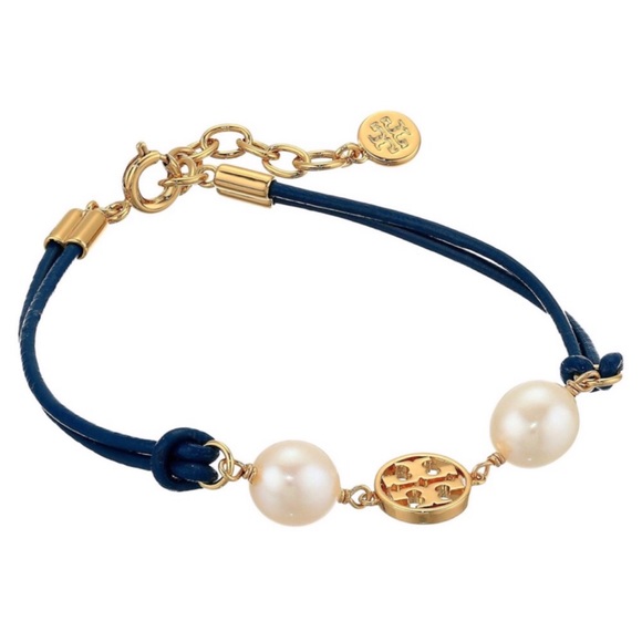 TORY BURCH • Miller Pearl Leather Logo Bracelet - Picture 2 of 6